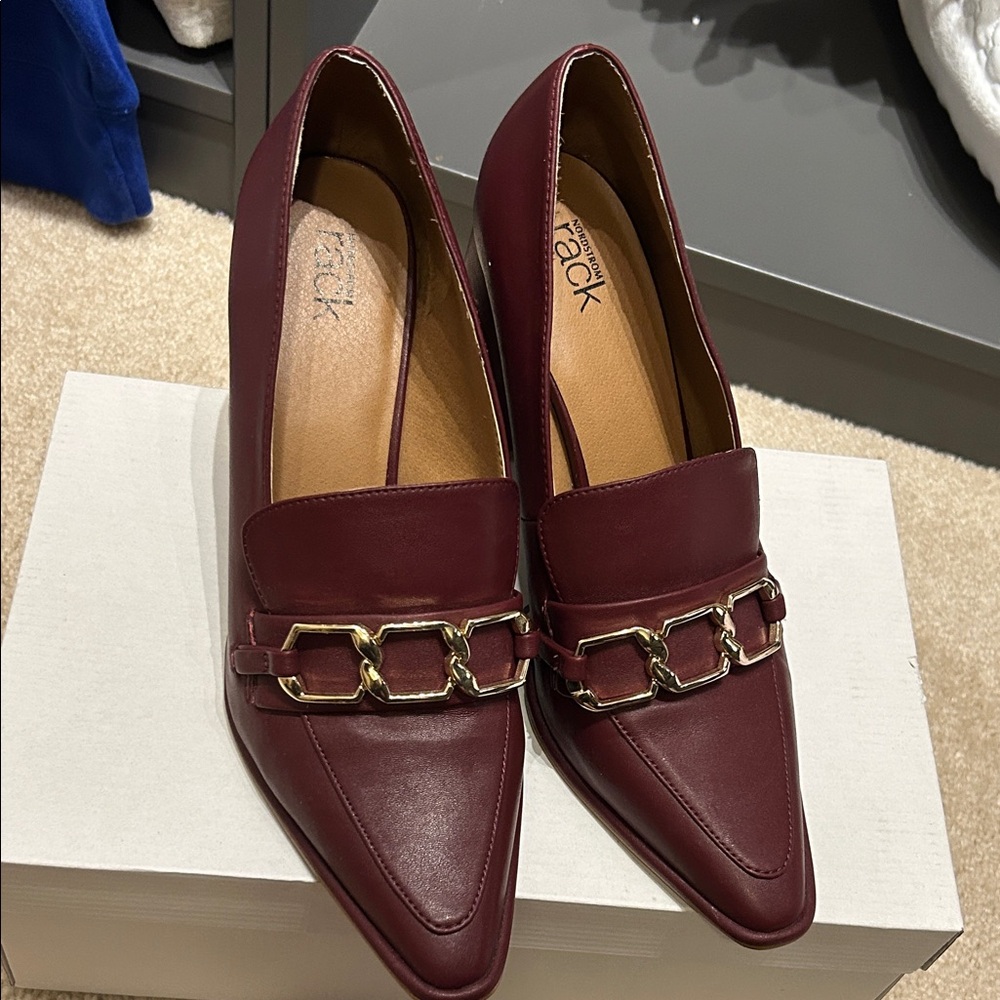Maroon Heels with Gold Accent